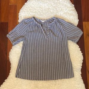 Nordstrom’s Private Label Caslon V-neck Top Size XS